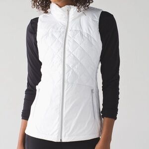 LULULEMON DOWN FOR A RUN VEST | SIZE 4 | WHITE